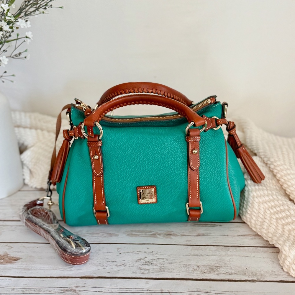 NWT - Dooney & Bourke Pebble Grain Satchel - Spearmint 🦄 (RARE Color)